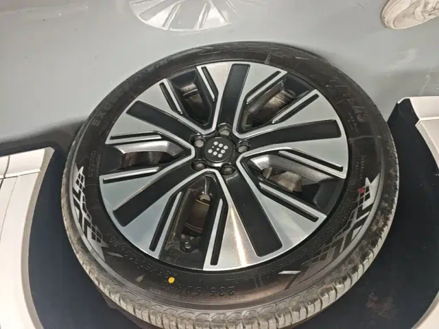 Landian E5 PLUS — Фото автомобиля 22