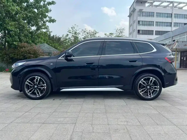 BMW X1 — Фото автомобиля 4
