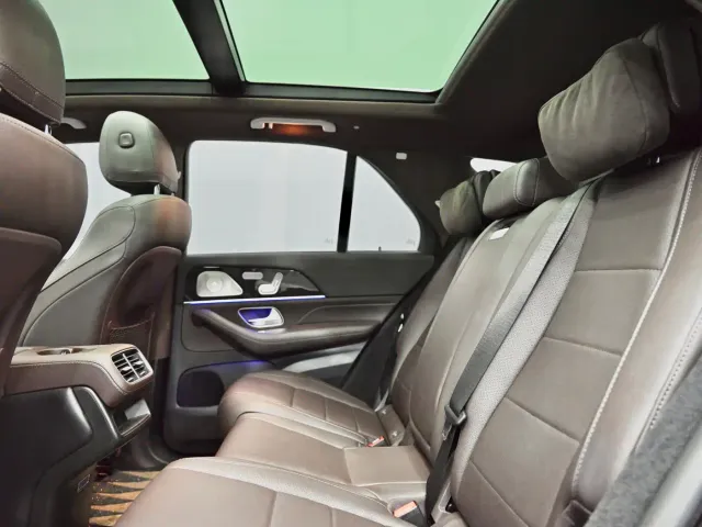 Mercedes-Benz GLE-Class — Фото автомобиля 8