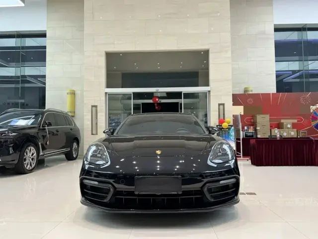 Porsche Panamera — Фото автомобиля 2