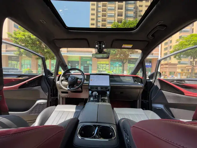 GAC Trumpchi M8 — Фото автомобиля 30