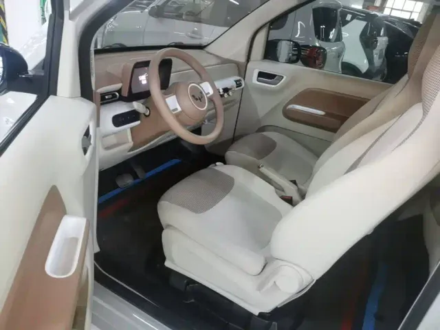 Wuling Hongguang Mini EV — Фото автомобиля 14
