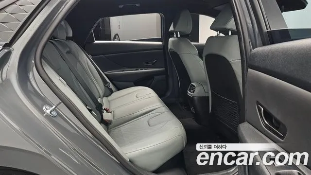 Hyundai Avante CN7 — Фото автомобиля 17