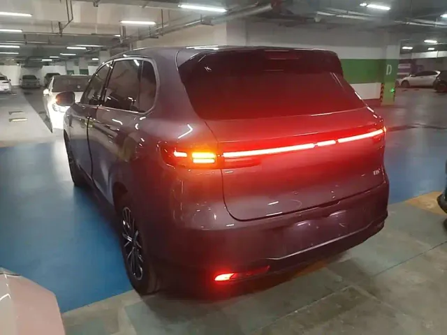Leapmotor B10 — Фото автомобиля 4