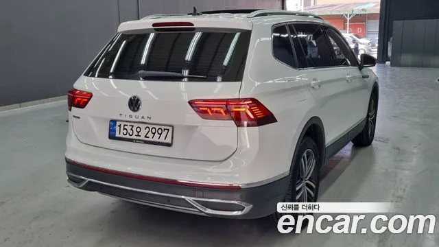 Volkswagen Tiguan — Фото автомобиля 2