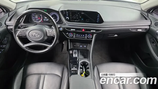 Hyundai Sonata — Фото автомобиля 10