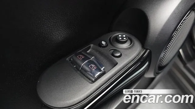 Mini Cooper Cooper Classic — Фото автомобиля 8