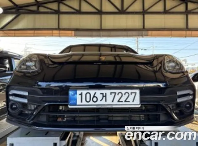 Фотография автомобиля — Porsche Panamera 971