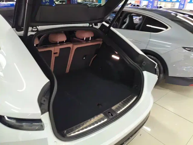 Nio EC6 — Фото автомобиля 18