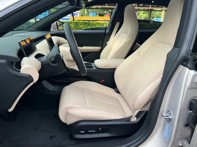 Nio ET5 Touring — Фото автомобиля 6