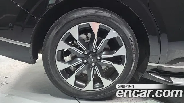 Kia Canival Carnival 4 поколение Бензин 4 места Hi-Limousine — Фото автомобиля 4
