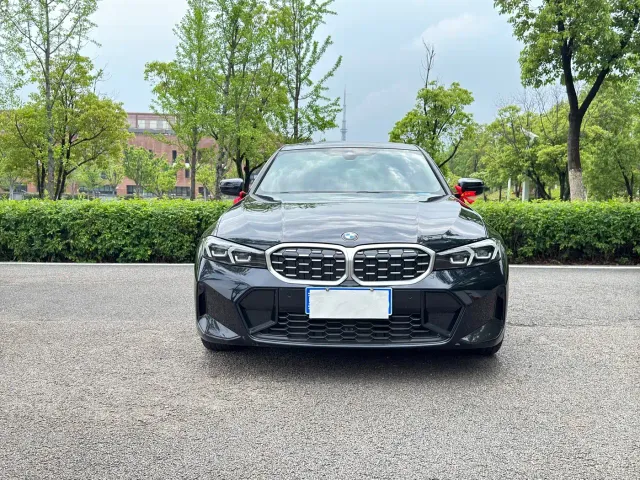 BMW 3 Series — Фото автомобиля 2
