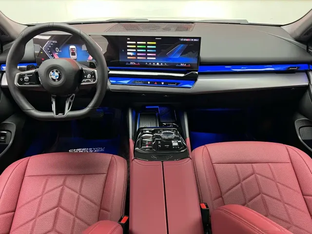 BMW 5 Series — Фото автомобиля 12