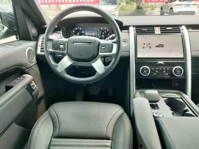 Land Rover Discovery — Фото автомобиля 12