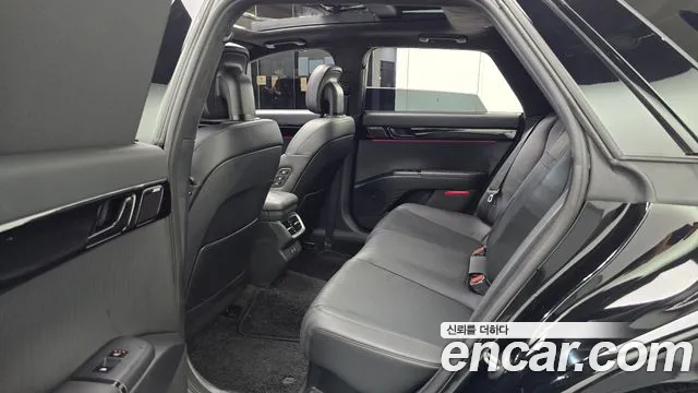 Hyundai Grandeur GN7 — Фото автомобиля 16
