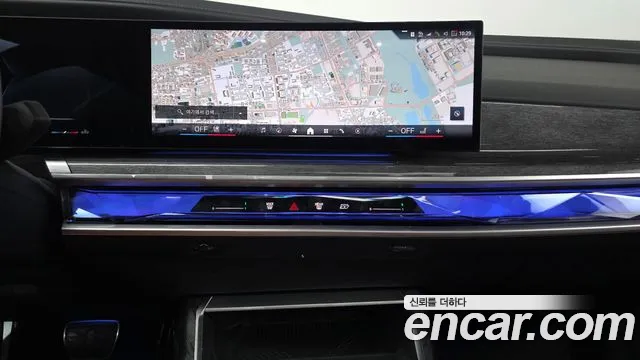BMW 7-Series 7 серия (G70) 740i xDrive M Sport — Фото автомобиля 14