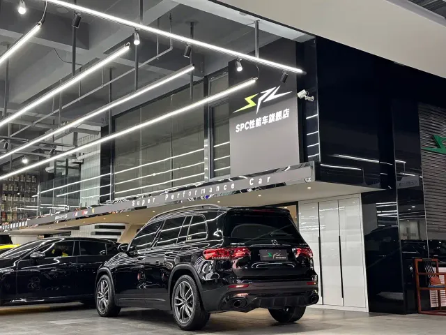 Mercedes-Benz GLB AMG — Фото автомобиля 16