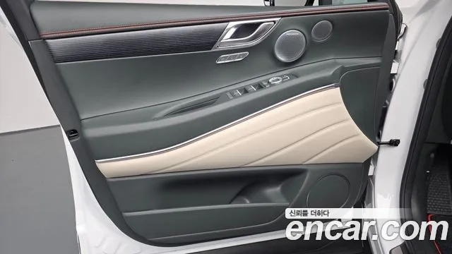 Genesis GV80 Coupe — Фото автомобиля 13