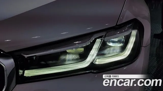 BMW 5 Series G30 — Фото автомобиля 22