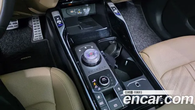 Kia Sorento Новый Sorento 4 поколение Бензин 2.5T 4WD — Фото автомобиля 9