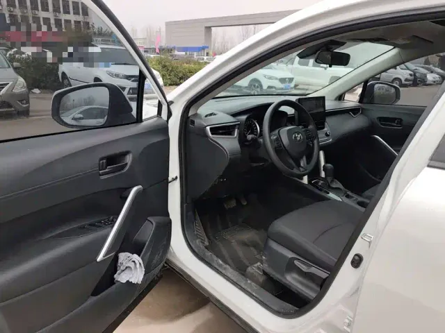 Toyota Corolla Cross — Фото автомобиля 11