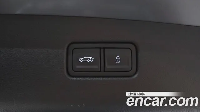 Genesis GV70 2.5T Бензин 2WD — Фото автомобиля 29