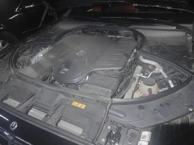 Mercedes-Benz S-Class — Фото автомобиля 10