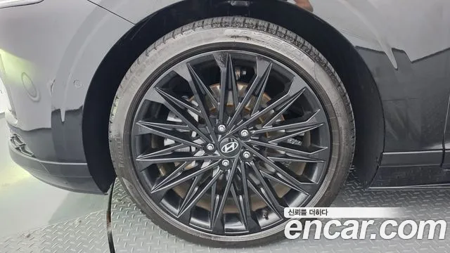 Hyundai Grandeur Grandeur (GN7) 3.5 Бензин 4WD — Фото автомобиля 5