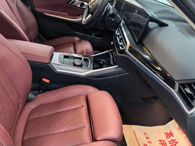 BMW 3 Series — Фото автомобиля 6