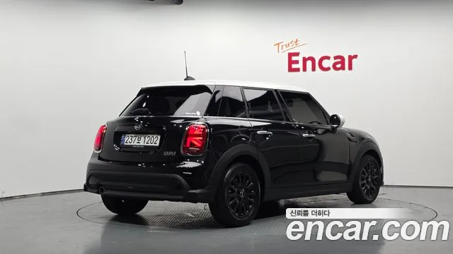 MINI Cooper — Фото автомобиля 2