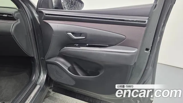 Hyundai Tucson Tucson (NX4) Бензин 1.6 турбо 2WD — Фото автомобиля 21