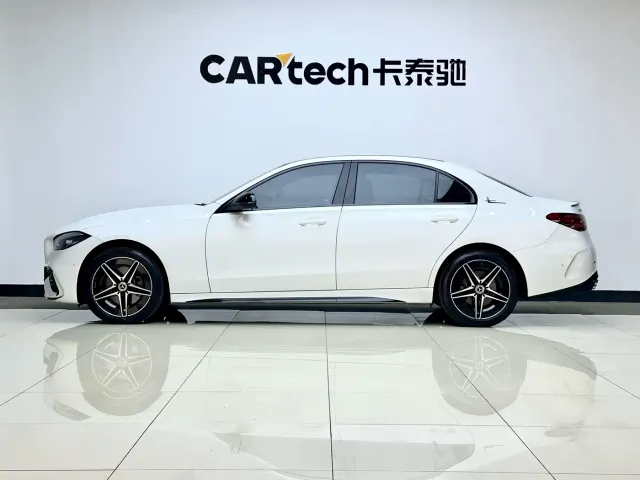 Mercedes-Benz C-Class — Фото автомобиля 6