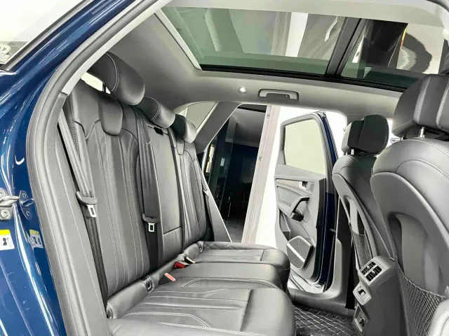 Audi Q5L — Фото автомобиля 5