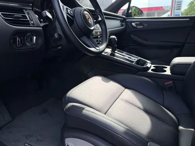 Porsche Macan — Фото автомобиля 9