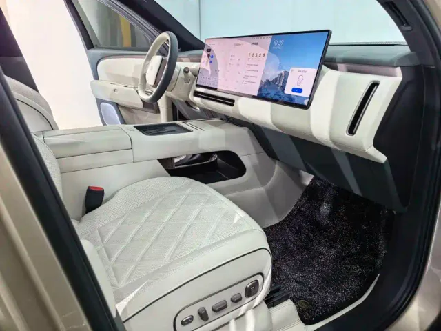 Li Auto L9 — Фото автомобиля 5