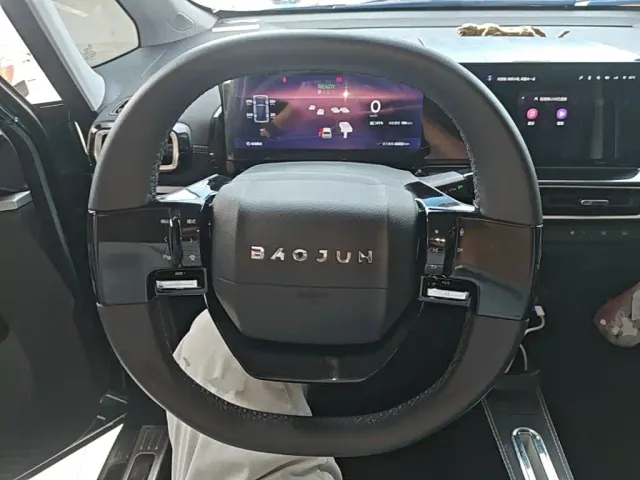 Baojun KiWi EV — Фото автомобиля 10