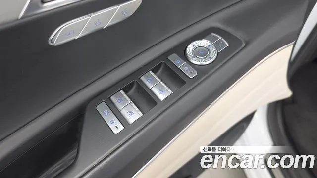 Genesis GV80 — Фото автомобиля 29