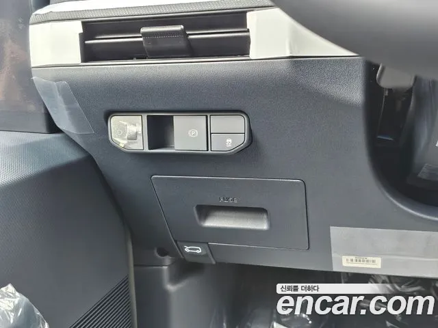 Kia PV5 — Фото автомобиля 16