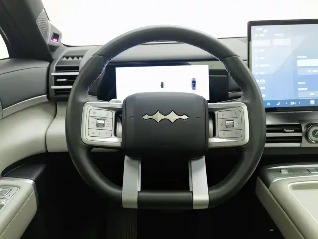 BYD FangChengBao Titanium 7 — Фото автомобиля 11