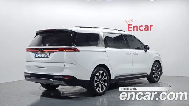 Kia Canival Carnival 4 поколение 7 мест Outdoor — Фото автомобиля 2