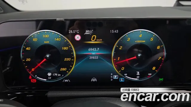 Mercedes-Benz GLA-Class — Фото автомобиля 8
