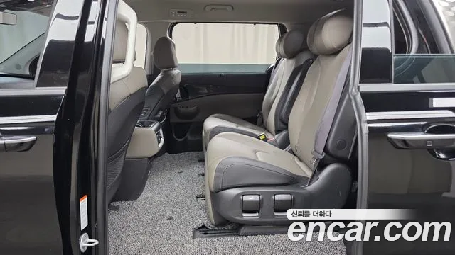 Kia Carnival 4th Gen — Фото автомобиля 18