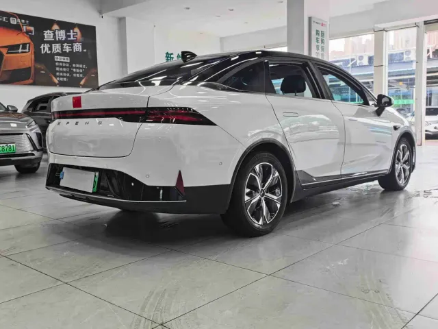 Xpeng P5 — Фото автомобиля 7