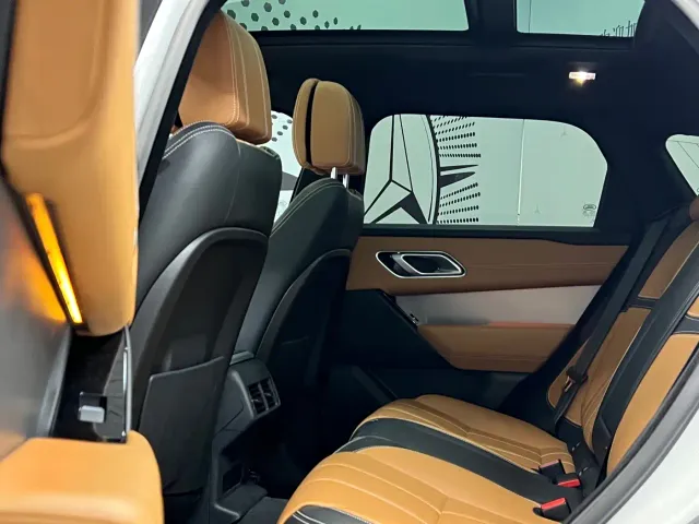 Land Rover Range Rover Velar 2022 250PS Golden Collector's Edition — Фото автомобиля 8