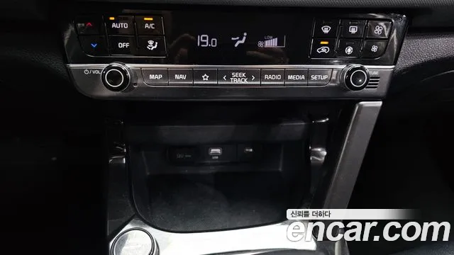 Kia Seltos Бензин 1.6 турбо 2WD — Фото автомобиля 16