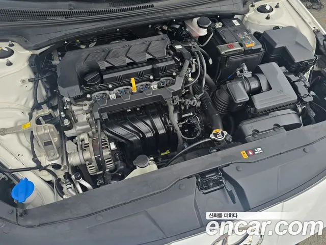 Hyundai AVANTE Avante (CN7) — Фото автомобиля 20