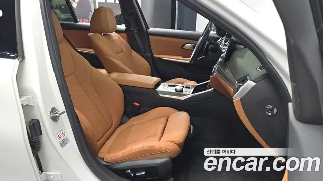 BMW 3-Series 3 серия (G20) 320i M Sport — Фото автомобиля 24