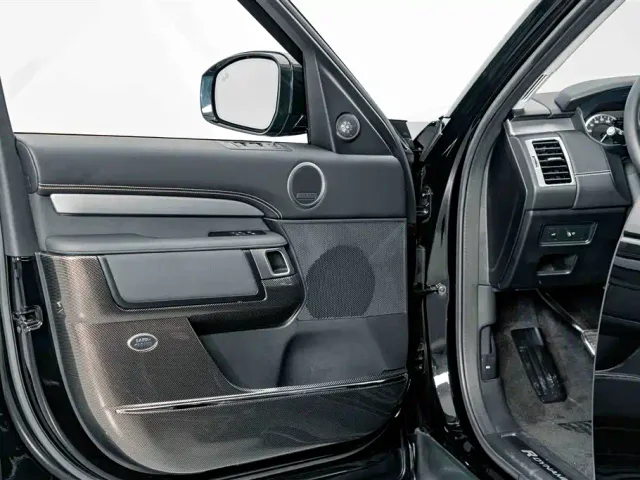 Land Rover Discovery 2023 360PS R-Dynamic SE — Фото автомобиля 18