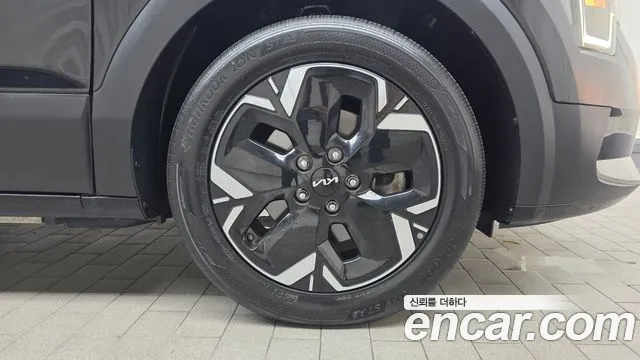 Kia Niro Niro (New) — Фото автомобиля 5