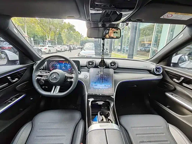 Mercedes-Benz C-Class — Фото автомобиля 12